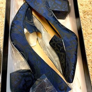 Pet and smoke free home. Like new condition.